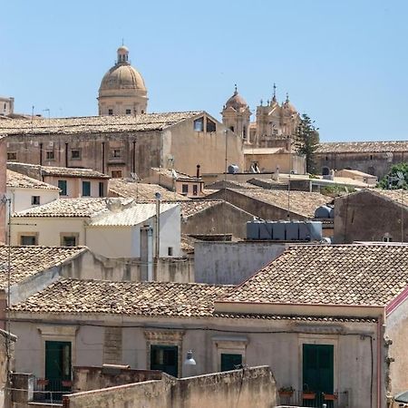 Mansarda Aurispa Noto Exteriör bild